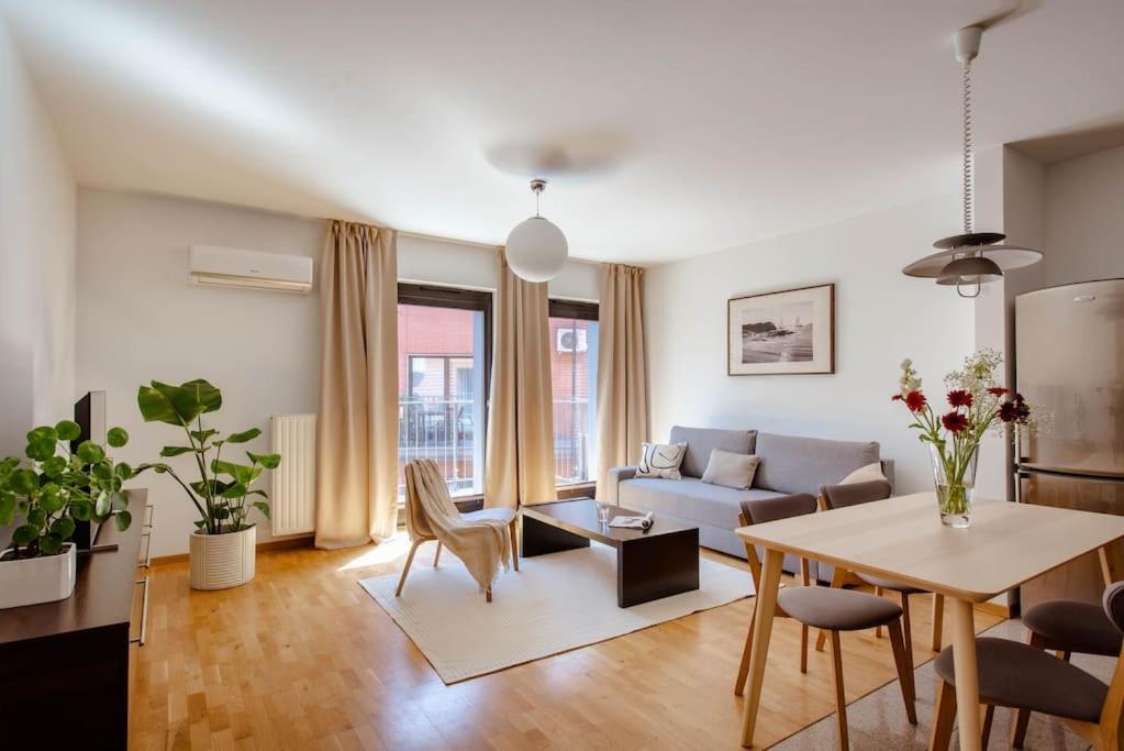 Wygodny Apartament Przy Dworcu Krakau Exterior foto