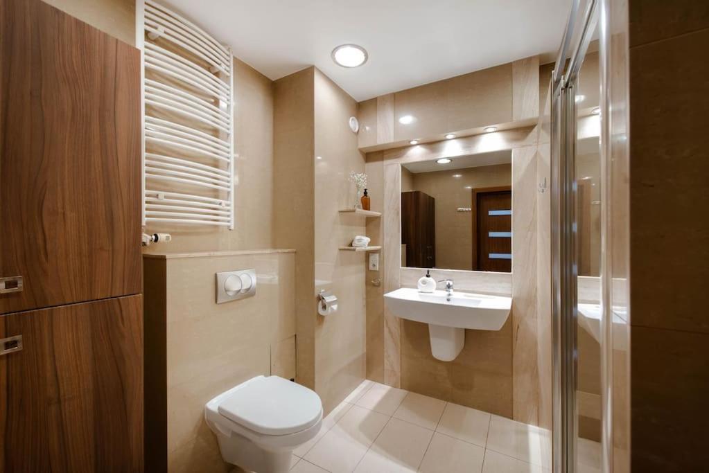 Wygodny Apartament Przy Dworcu Krakau Exterior foto