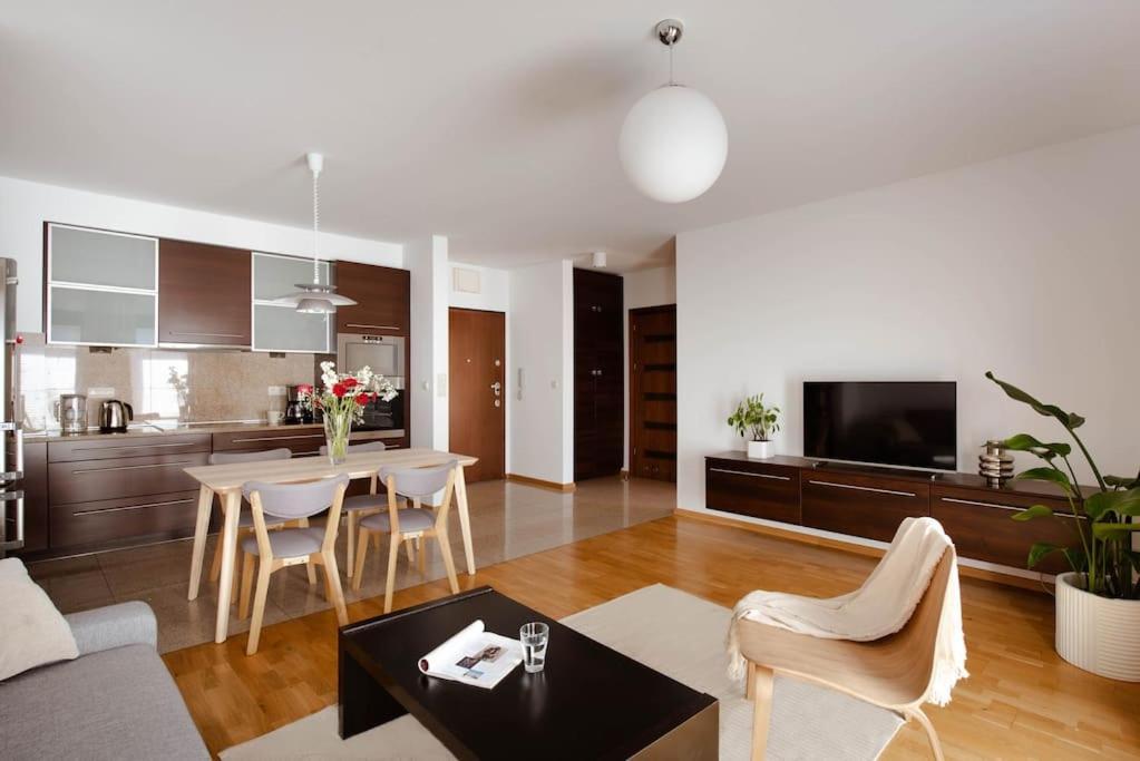Wygodny Apartament Przy Dworcu Krakau Exterior foto